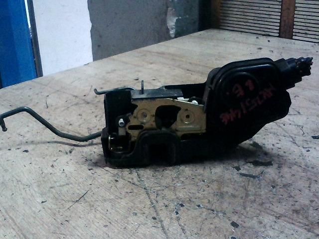 bontott HYUNDAI MATRIX Bal első Ajtózár