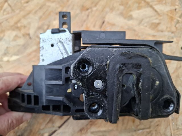 bontott HYUNDAI MATRIX Bal első Ajtózár