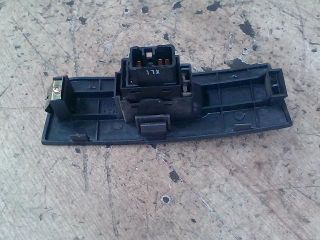 bontott HYUNDAI MATRIX Bal hátsó Ablakemelő Kapcsoló