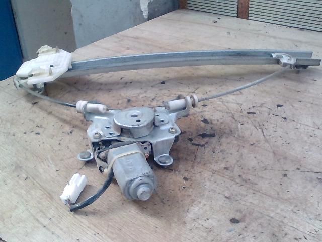 bontott HYUNDAI MATRIX Bal hátsó Ablakemelő Szerkezet (Elektromos)