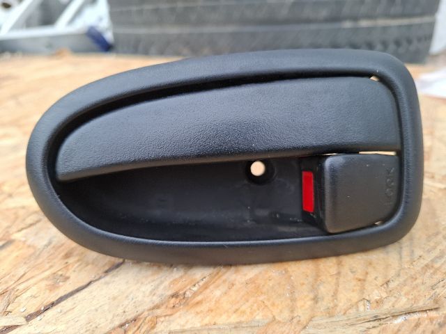 bontott HYUNDAI MATRIX Bal hátsó Belső Kilincs