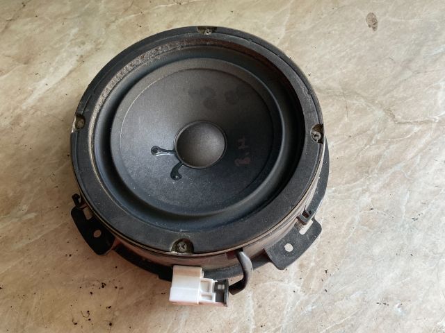 bontott HYUNDAI MATRIX Bal hátsó Hangszóró