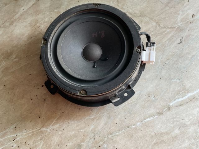 bontott HYUNDAI MATRIX Bal hátsó Hangszóró