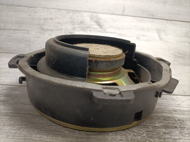 bontott HYUNDAI MATRIX Bal hátsó Hangszóró