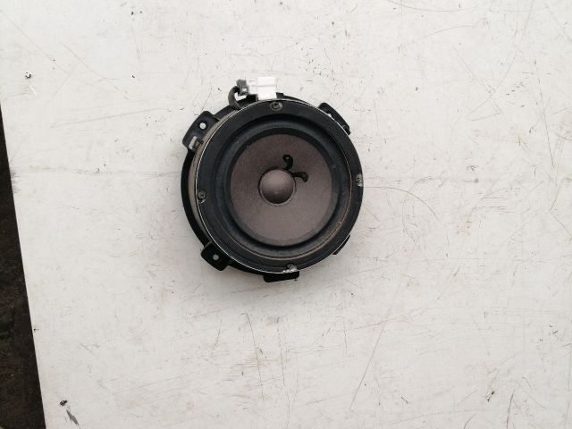 bontott HYUNDAI MATRIX Bal hátsó Hangszóró