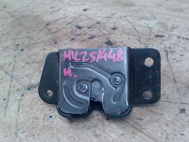 bontott HYUNDAI MATRIX Csomagtérajtó Zárszerkezet