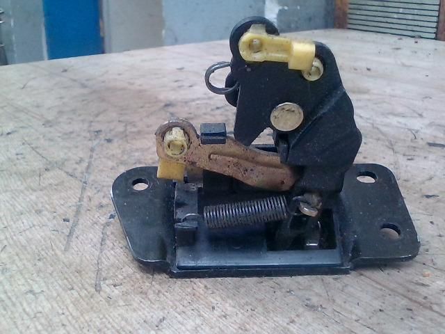 bontott HYUNDAI MATRIX Csomagtérajtó Zárszerkezet