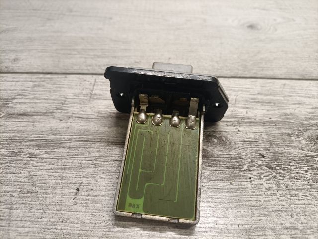 bontott HYUNDAI MATRIX Előtét Ellenállás Fűtőmotor