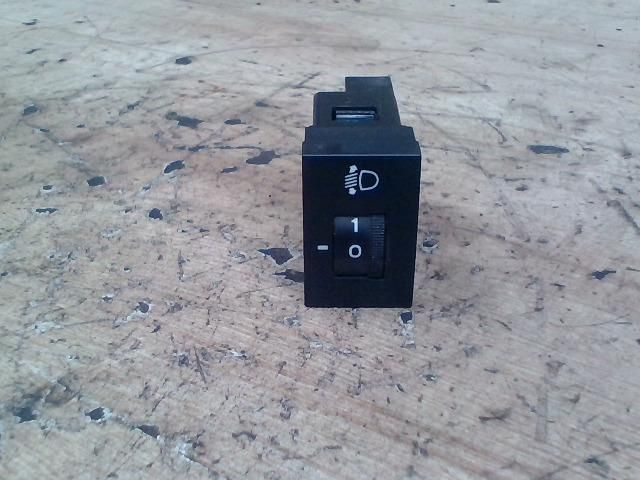 bontott HYUNDAI MATRIX Fényszórómagasság Állító Kapcsoló