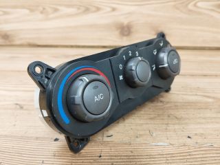 bontott HYUNDAI MATRIX Fűtéskapcsoló (manuális klímás)