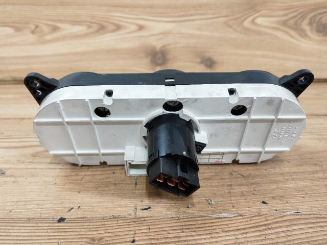 bontott HYUNDAI MATRIX Fűtéskapcsoló (manuális klímás)