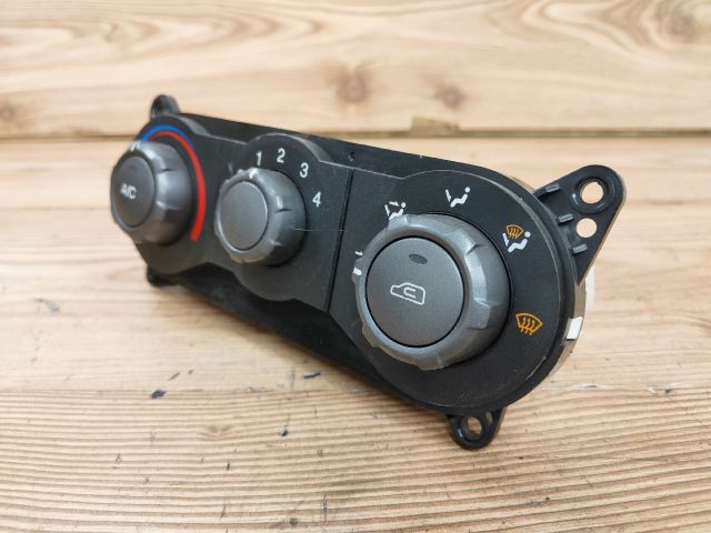 bontott HYUNDAI MATRIX Fűtéskapcsoló (manuális klímás)