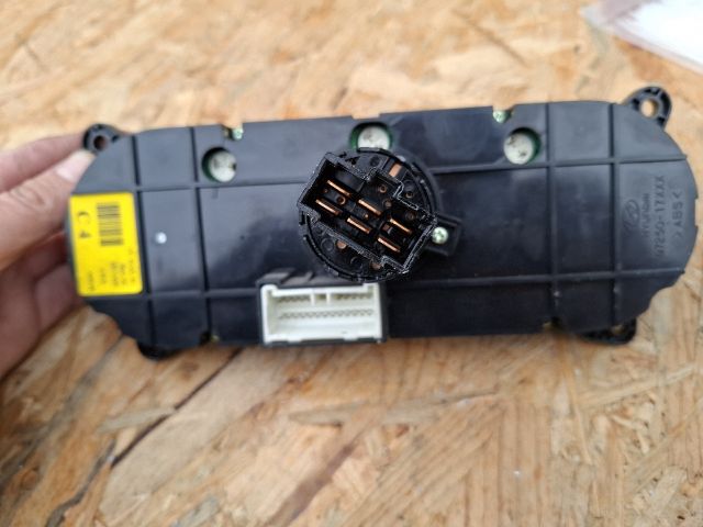 bontott HYUNDAI MATRIX Fűtéskapcsoló