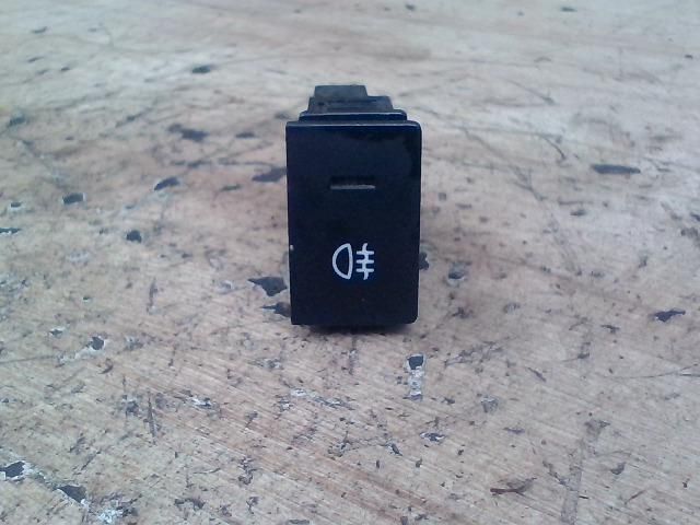 bontott HYUNDAI MATRIX Hátsó Ködzárófény Kapcsoló