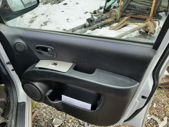 bontott HYUNDAI MATRIX Jobb első Ablakemelő Kapcsoló