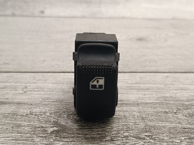 bontott HYUNDAI MATRIX Jobb első Ablakemelő Kapcsoló