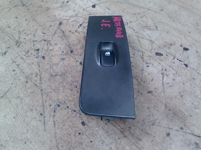 bontott HYUNDAI MATRIX Jobb első Ablakemelő Kapcsoló