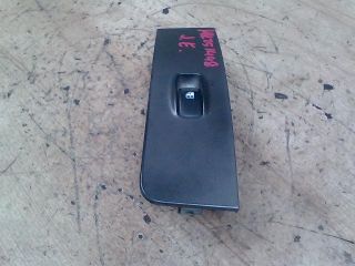 bontott HYUNDAI MATRIX Jobb első Ablakemelő Kapcsoló