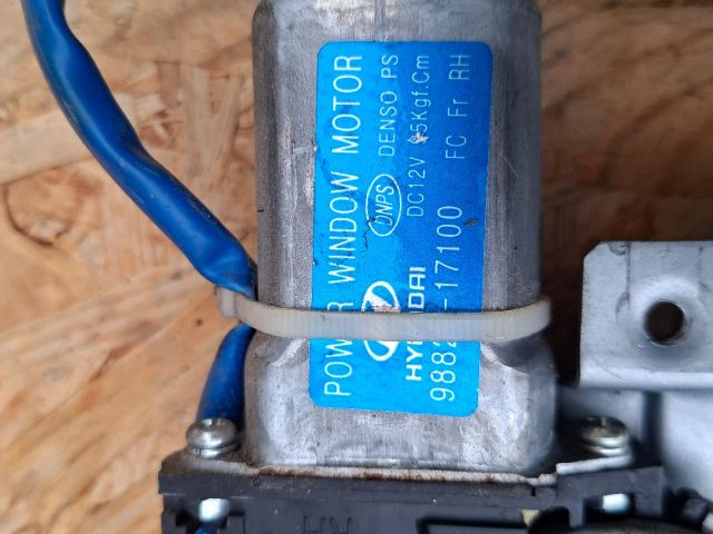 bontott HYUNDAI MATRIX Jobb első Ablakemelő Szerkezet (Elektromos)