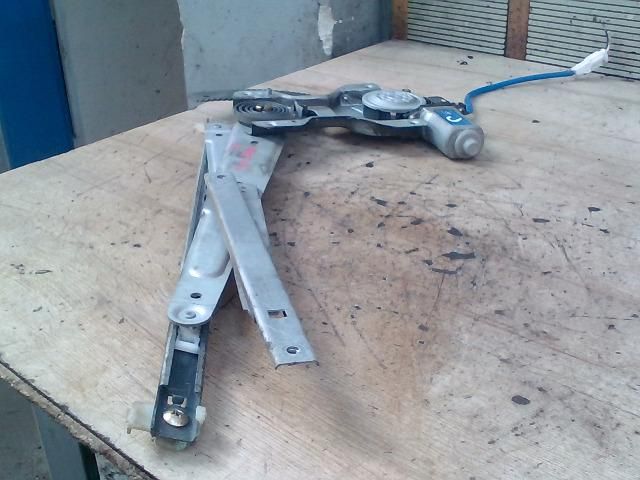 bontott HYUNDAI MATRIX Jobb első Ablakemelő Szerkezet (Elektromos)