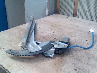 bontott HYUNDAI MATRIX Jobb első Ablakemelő Szerkezet (Elektromos)