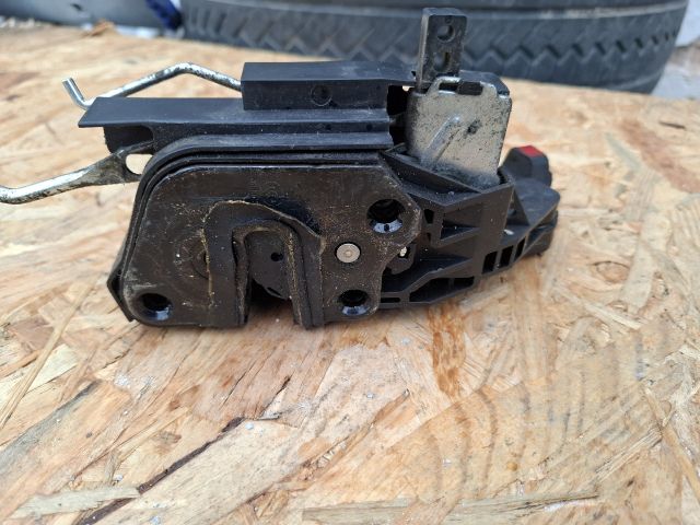 bontott HYUNDAI MATRIX Jobb első Ajtózár