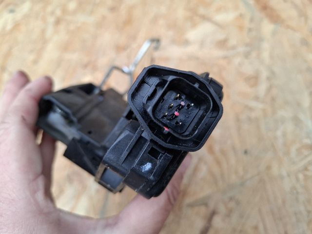 bontott HYUNDAI MATRIX Jobb első Ajtózár