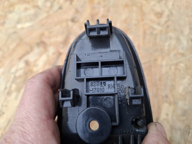 bontott HYUNDAI MATRIX Jobb első Belső Kilincs