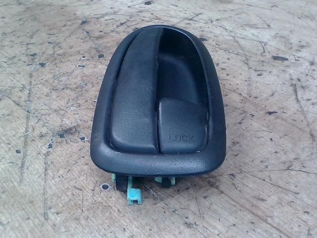 bontott HYUNDAI MATRIX Jobb első Belső Kilincs