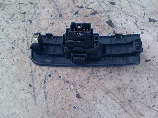 bontott HYUNDAI MATRIX Jobb hátsó Ablakemelő Kapcsoló