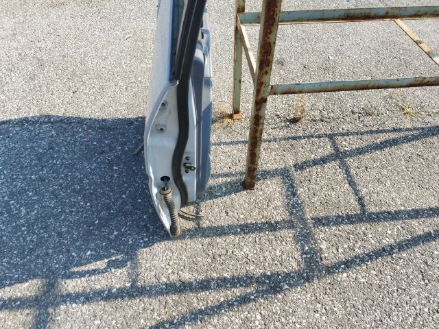 bontott HYUNDAI MATRIX Jobb hátsó Ajtó (Részeivel)