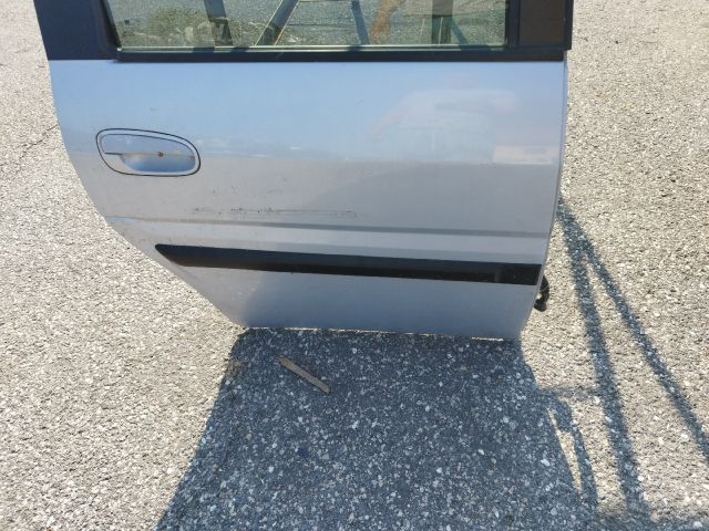 bontott HYUNDAI MATRIX Jobb hátsó Ajtó (Részeivel)