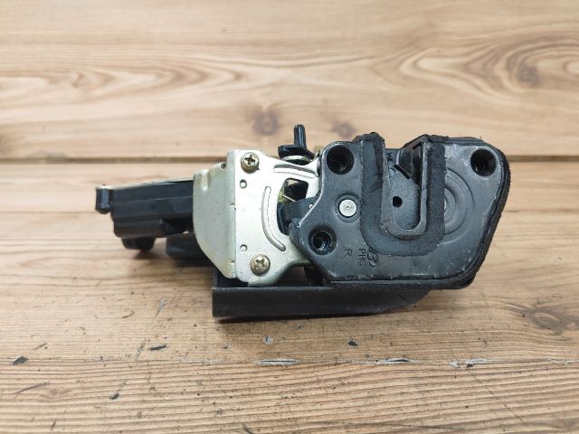 bontott HYUNDAI MATRIX Jobb hátsó Ajtózár