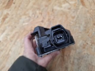 bontott HYUNDAI MATRIX Jobb hátsó Ajtózár