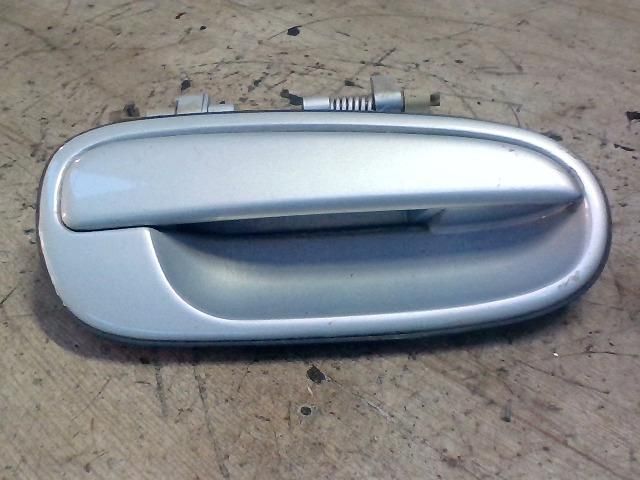 bontott HYUNDAI MATRIX Jobb hátsó Külső Kilincs