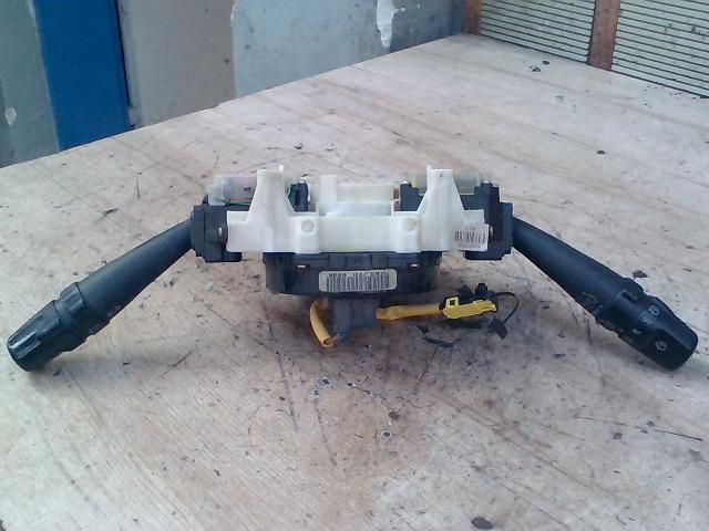 bontott HYUNDAI MATRIX Komplett Kormánykapcsoló (Bajuszkapcsoló)