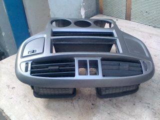 bontott HYUNDAI MATRIX Középkonzol Keret