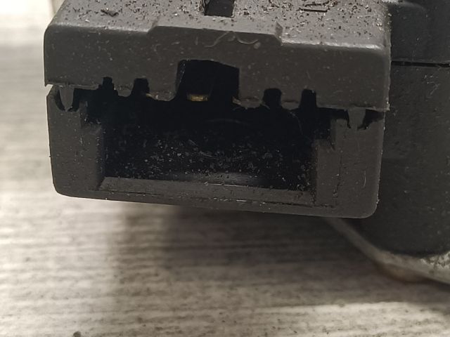 bontott HYUNDAI MATRIX Központizár Motor Csomagtérajtó