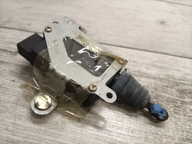 bontott HYUNDAI MATRIX Központizár Motor Csomagtérajtó