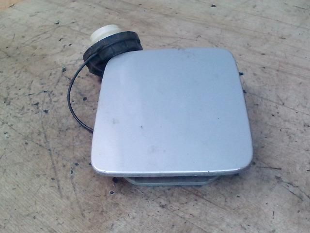 bontott HYUNDAI MATRIX Tankajtó