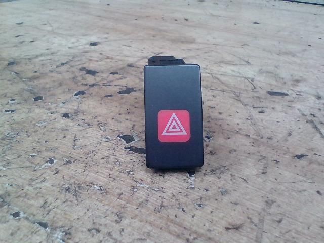 bontott HYUNDAI MATRIX Vészvillogó Kapcsoló