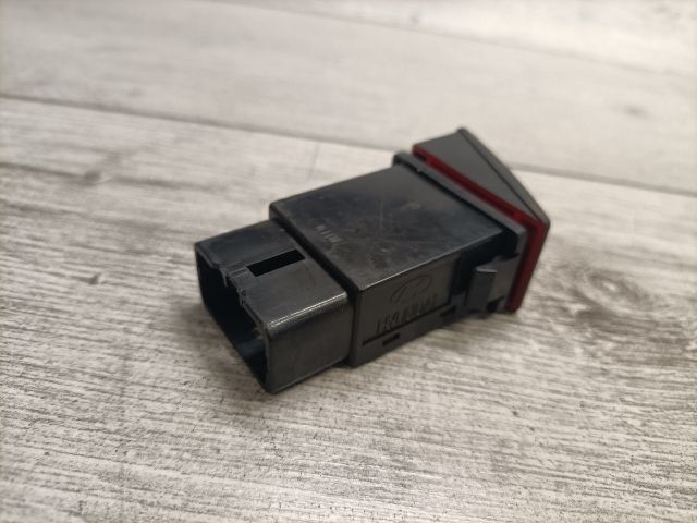 bontott HYUNDAI MATRIX Vészvillogó Kapcsoló