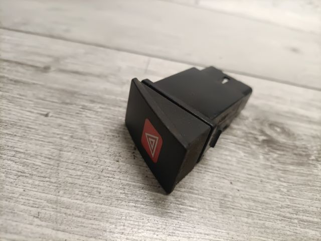 bontott HYUNDAI MATRIX Vészvillogó Kapcsoló