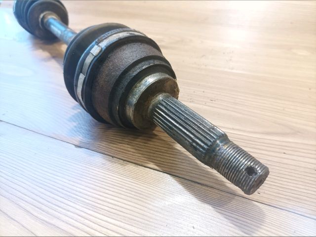 bontott HYUNDAI PONY Bal Féltengely