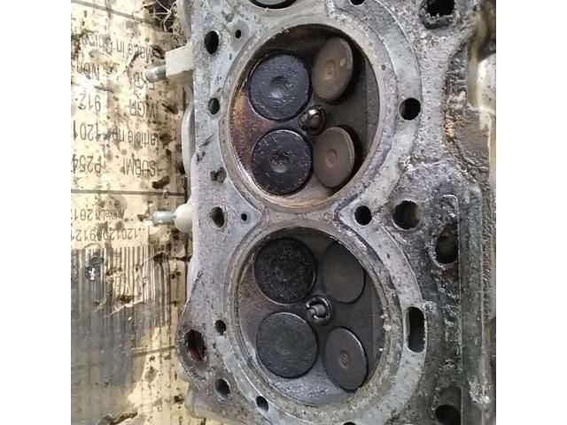 bontott HYUNDAI PONY Hengerfej