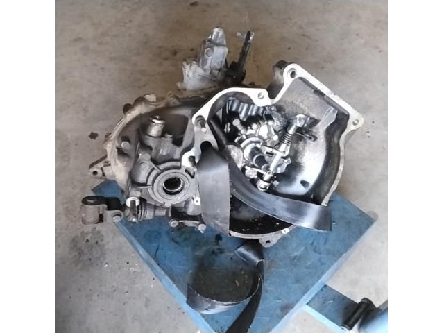 bontott HYUNDAI PONY Váltó (Mechanikus)