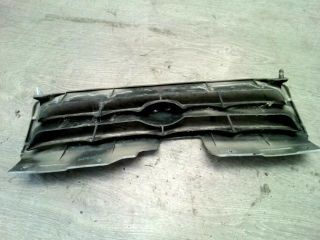 bontott HYUNDAI PONY Hűtőrács