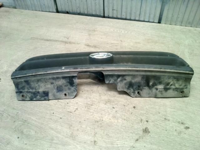 bontott HYUNDAI PONY Hűtőrács