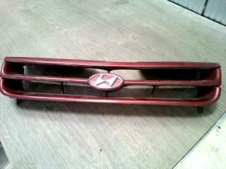 bontott HYUNDAI PONY Hűtőrács