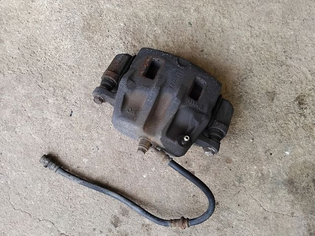 bontott HYUNDAI SANTA FÉ Jobb első Féknyereg Munkahengerrel